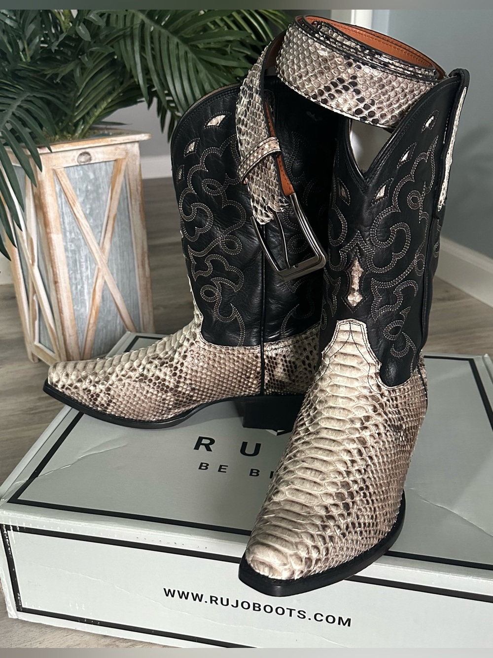 RUJO Exotic Snakeskin Boots & matching belt